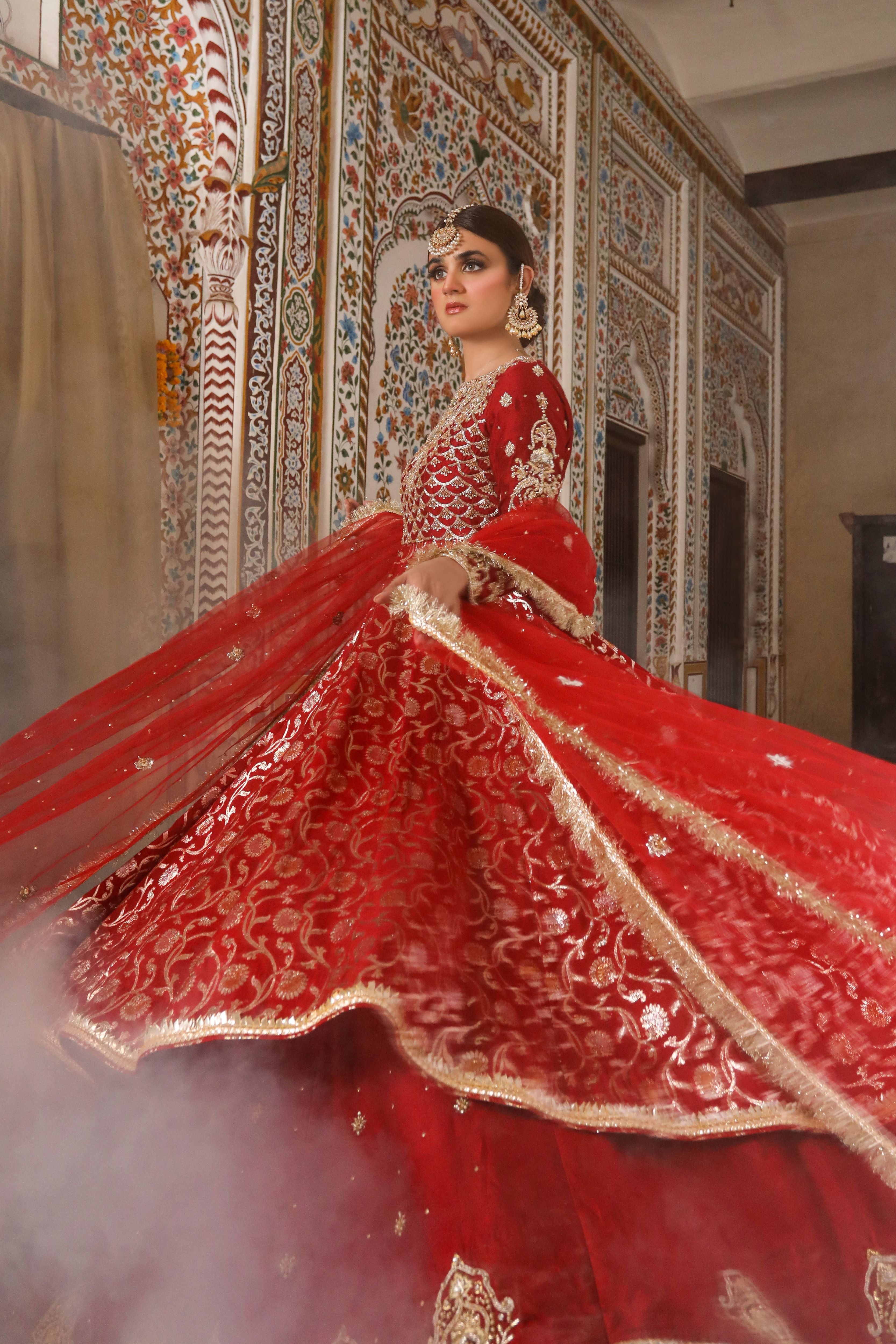 Laal Ishq
